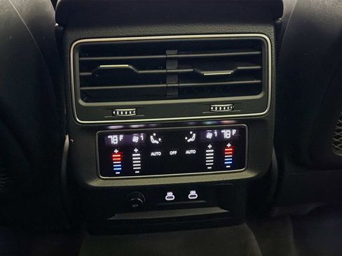 Used 2023 Audi SQ7 Premium Plus w/ Towing Package image 25
