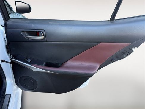 Used 2019 Lexus IS 300 image 23