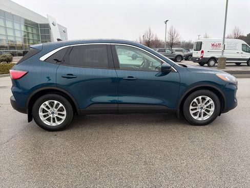 Used 2020 Ford Escape SE image 8