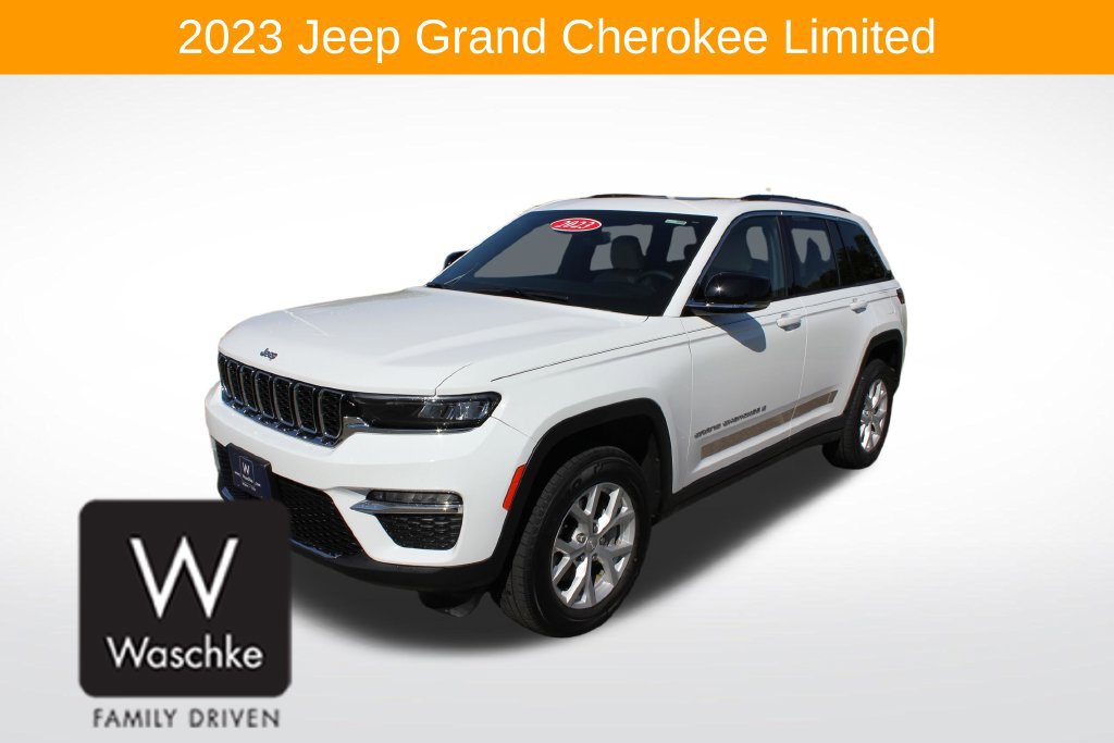 Used 2023 Jeep Grand Cherokee Limited w/ Trailer Tow Prep Group (B) AWD/4WD image 3