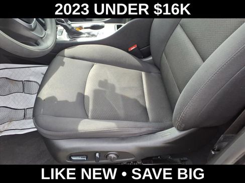 Used 2023 Chevrolet Malibu LT w/ Driver Confidence Package image 15