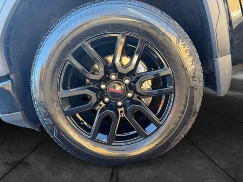 Used 2024 GMC Sierra 1500 Elevation image 14