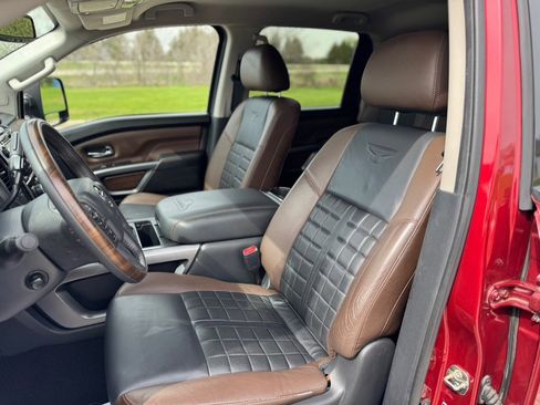 Used 2017 Nissan Titan Platinum Reserve AWD/4WD image 30