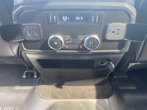 Used 2020 Ford Expedition Limited w/ Equipment Group 303A image 24