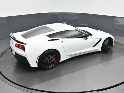 Used 2017 Chevrolet Corvette Stingray Coupe w/ 1LT RWD image 30
