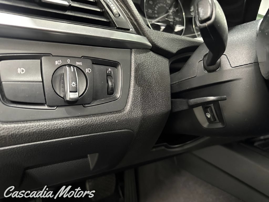 Used 2015 BMW 328i xDrive Wagon AWD/4WD image 37