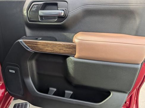 Used 2022 Chevrolet Silverado 1500 High Country image 31