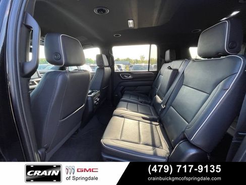 Used 2023 GMC Yukon XL SLT AWD/4WD image 20