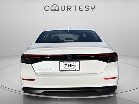 Used 2024 Honda Accord EX image 7