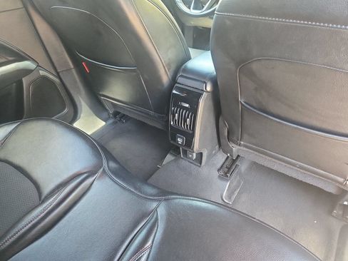 Used 2023 Jeep Compass Trailhawk AWD/4WD image 11
