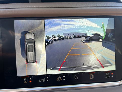 Used 2024 GMC Yukon XL Denali w/ Denali Reserve Package AWD/4WD image 24