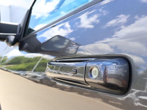 Used 2022 RAM 2500 Limited AWD/4WD image 11