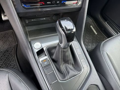 Used 2024 Volkswagen Tiguan SE R-Line FWD image 21