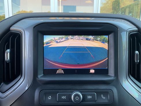 Used 2020 Chevrolet Silverado 1500 Custom w/ Custom Value Package RWD image 28