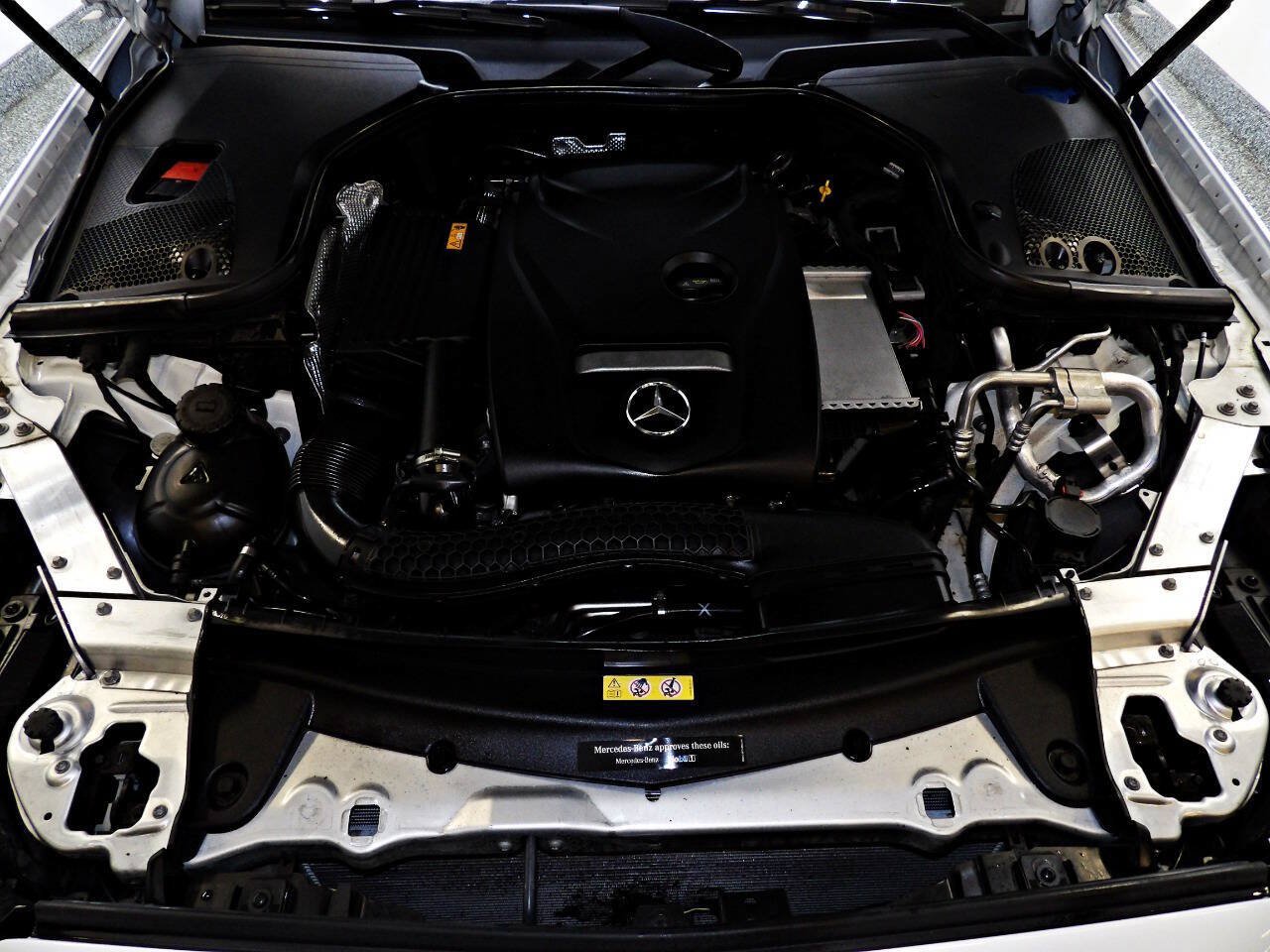Used 2019 Mercedes-Benz E 300 4MATIC image 23