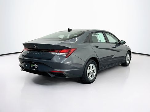 Used 2023 Hyundai Elantra SE w/ Cargo Package FWD image 9