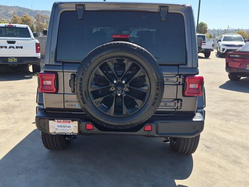 Certified 2025 Jeep Wrangler Unlimited Sahara w/ Safety Group AWD/4WD image 6