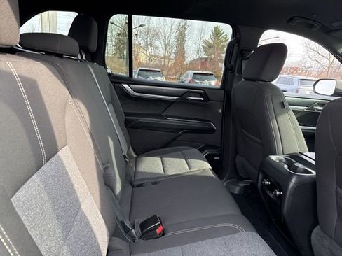 Certified 2025 GMC Acadia Elevation image 19