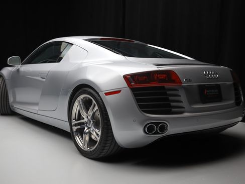 Used 2009 Audi R8 V8 image 20