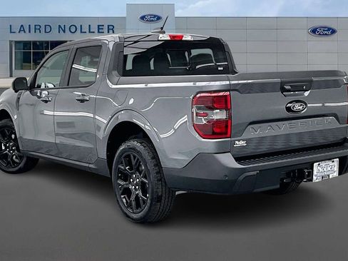 New 2026 Ford Maverick Lariat w/ Black Appearance Package image 3