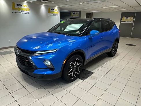 Used 2024 Chevrolet Blazer RS w/ Driver Confidence II Package AWD/4WD image 2