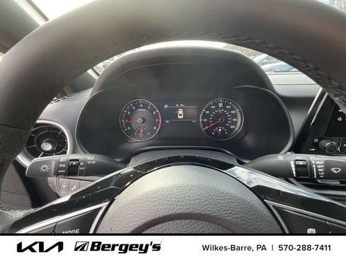 Certified 2024 Kia Forte GT-Line FWD image 7