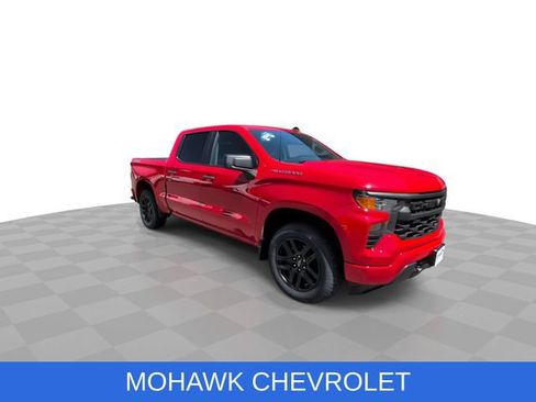 Used 2022 Chevrolet Silverado 1500 Custom AWD/4WD image 2