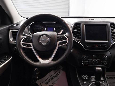 Used 2022 Jeep Cherokee Latitude AWD/4WD image 22