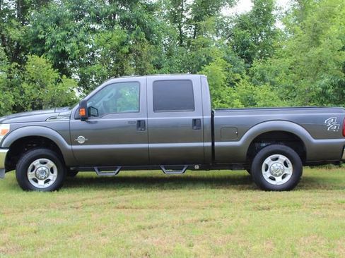 Used 2016 Ford F250 XLT w/ XLT Value Package image 8
