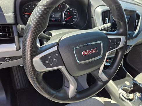 Used 2024 GMC Terrain SLE AWD/4WD image 17