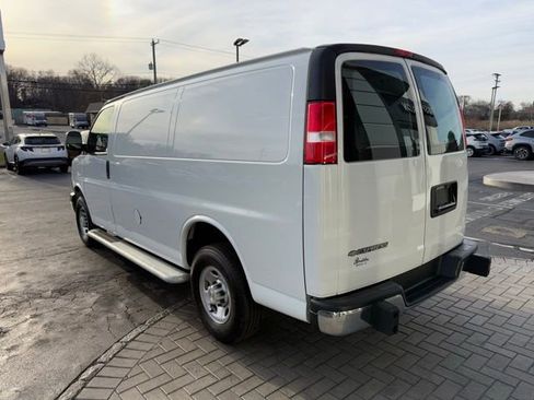 Used 2024 Chevrolet Express 2500 w/ Driver Convenience Package image 6