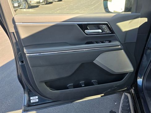 New 2025 GMC Sierra EV Denali image 11