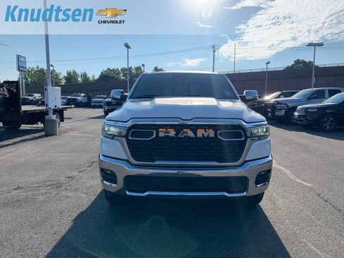 Used 2025 RAM 1500 Big Horn AWD/4WD image 2
