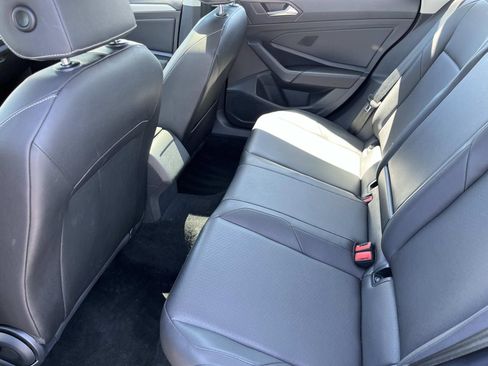 Used 2019 Volkswagen Jetta SE FWD image 19