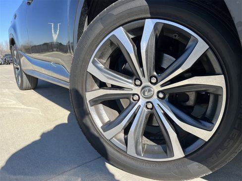 Used 2020 Lexus RX 350L FWD w/ Premium Package image 7