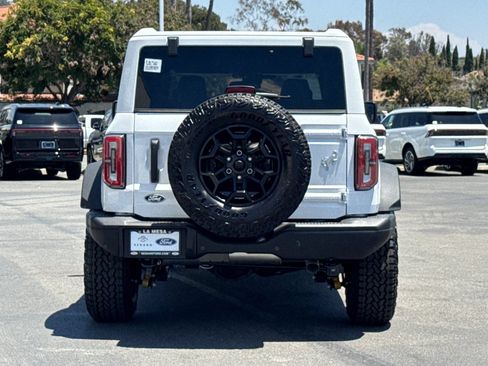 New 2026 Ford Bronco Badlands AWD/4WD image 4