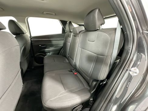Used 2023 Hyundai Tucson SE image 22