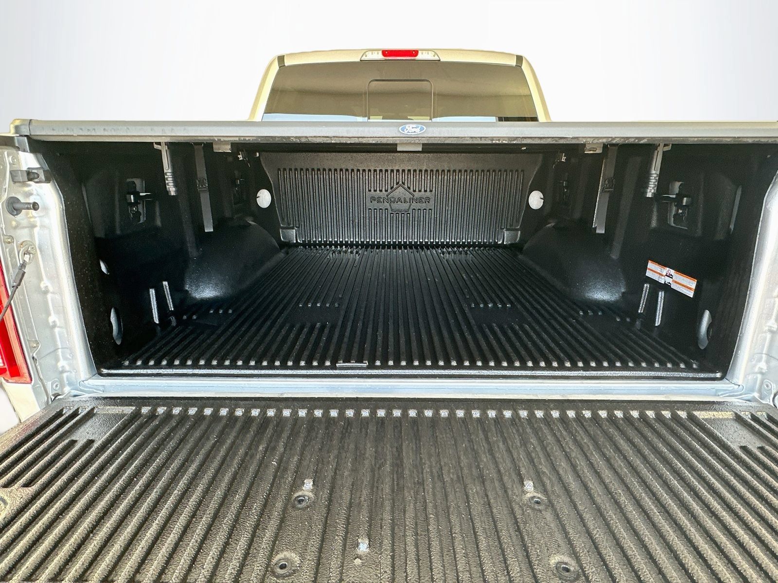 Used 2019 Ford F150 Platinum AWD/4WD image 23