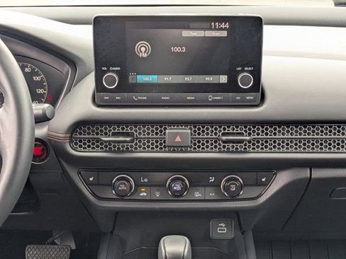 Used 2025 Honda HR-V Sport image 17