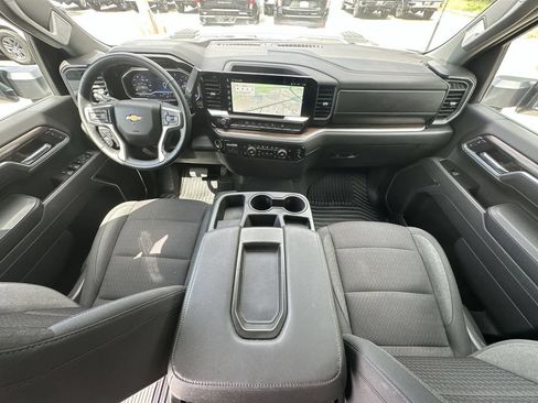 Certified 2025 Chevrolet Silverado 2500 LT w/ Convenience Package AWD/4WD image 20