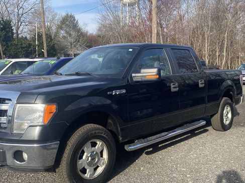Used 2014 Ford F150 XLT w/ XLT Convenience Package image 9