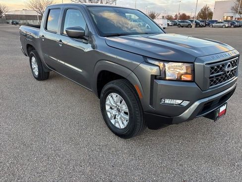 Certified 2024 Nissan Frontier SV w/ SV Convenience Package image 9