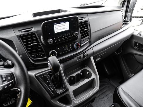 Used 2022 Ford Transit 250 Low Roof RWD image 18