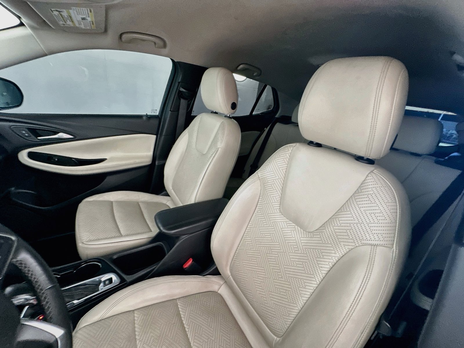 Used 2021 Buick Encore GX Essence AWD/4WD image 20