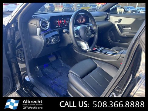 Used 2025 Mercedes-Benz CLA 250 4MATIC image 9