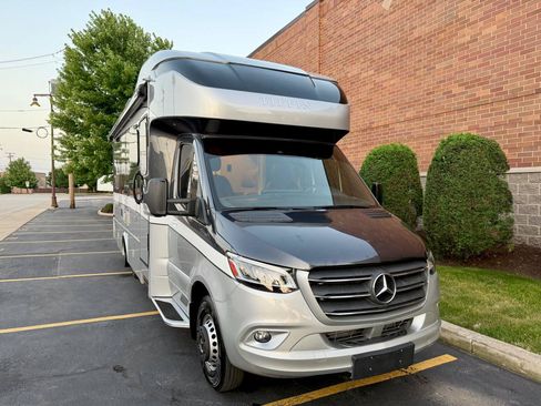 Used 2019 Mercedes-Benz Sprinter 170 image 5