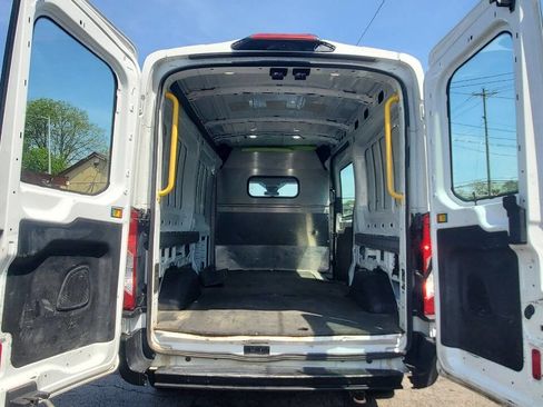 Used 2019 Ford Transit 250 148 Medium Roof RWD image 13