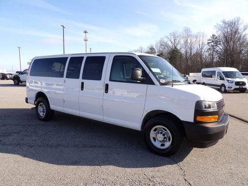 Used 2024 Chevrolet Express 3500 LS image 10