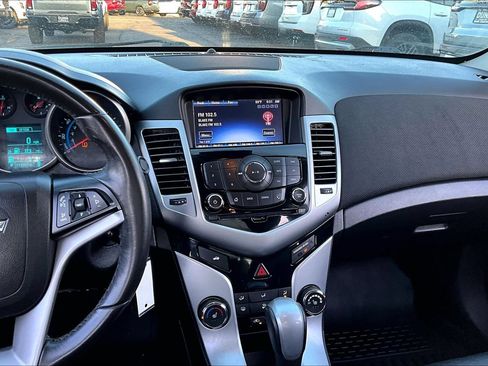 Used 2015 Chevrolet Cruze LT FWD image 6