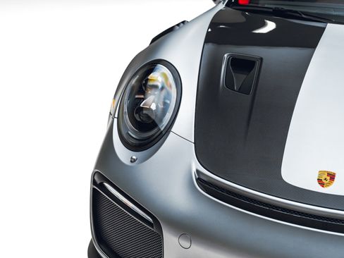 Used 2018 Porsche 911 GT2 RS RWD image 16